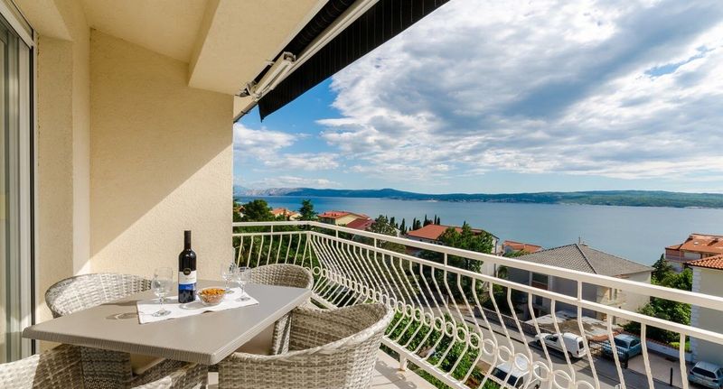 Apartman pro 4 os. se 2 ložnicemi s výhledem na moře v podkroví (s možností přistýlky) - Apartmani Danica Crikvenica, foto 1