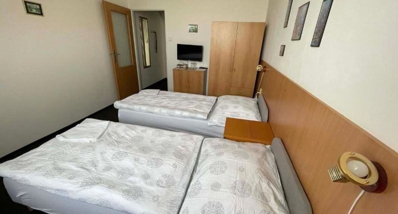 Pokoj pro 2 os. - Penzion a restaurace U Kašných Mníšek pod Brdy, foto 1