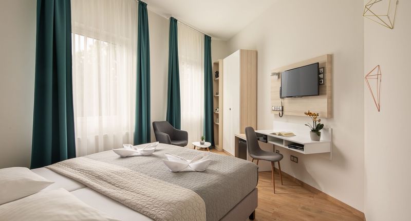Deluxe Pokoj pro 2 os. na poschodí - Kristály Hotel Keszthely, foto 1