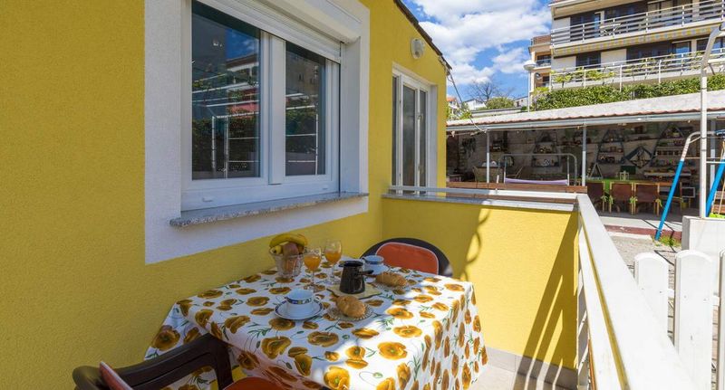 Apartman s manželskou postelí s 1 ložnicí s výhledem do zahrady na poschodí - Apartmani Luka Crikvenica, foto 19