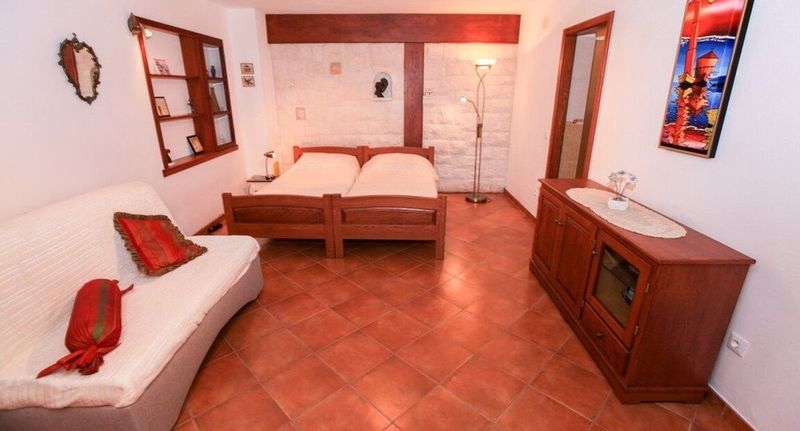 Studio Suita s terasou pro 3 os. s 1 ložnicí - Villa Maja Supetar, foto 1