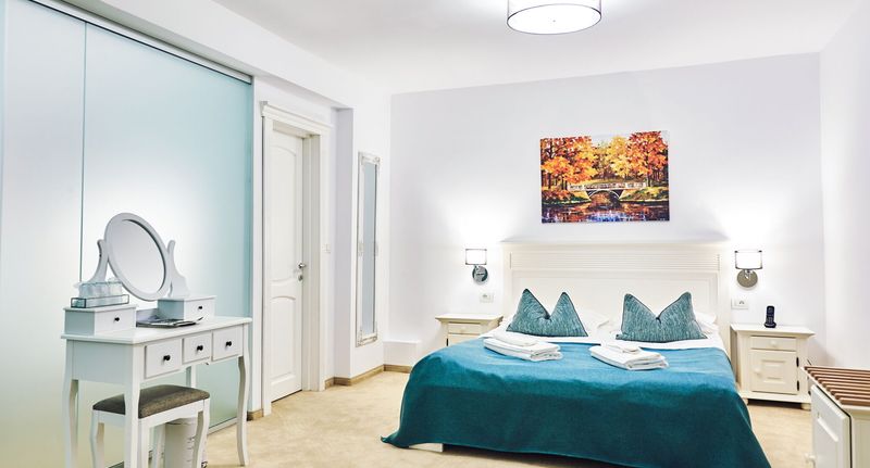 Family Apartman s balkónem pro 4 os. s 1 ložnicí - Casa Medievala Curtea de Argeș, foto 1