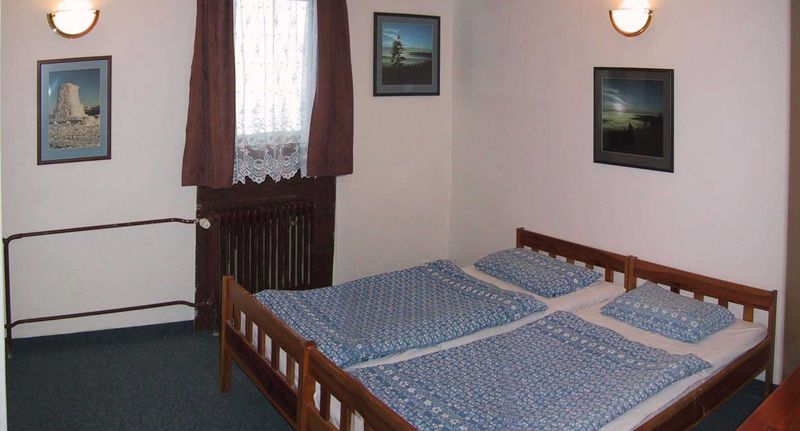 Pokoj se sprchou pro 2 os. - Horský hotel Flora Vítkovice, foto 1