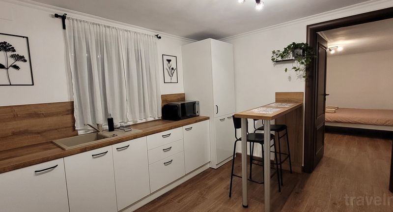 Suita s terasou pro 3 os. s 1 ložnicí na poschodí - Rose Garden House București, foto 1