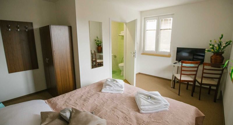 Pokoj se sprchou se společnou kuchyňkou pro 2 os. - Villa Šimák Doksy, foto 1