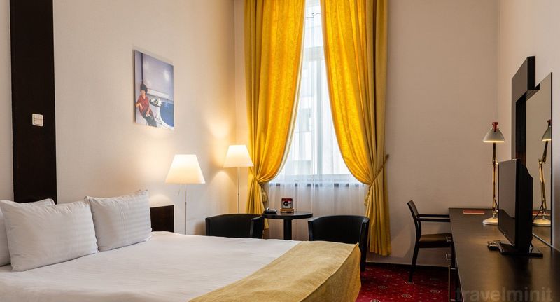 Pokoj s manželskou postelí - Hotel Concordia Târgu Mureș, foto 9
