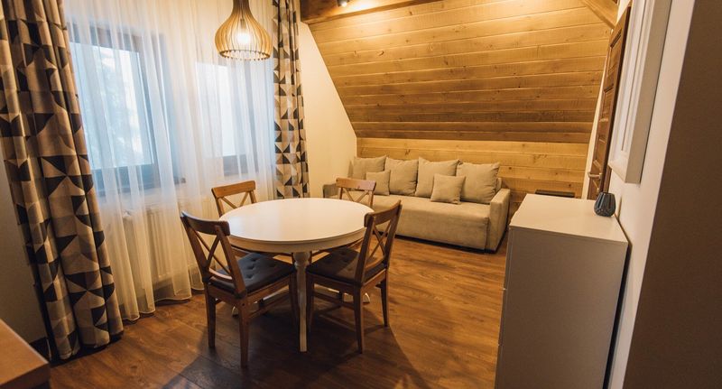 Junior Apartman pro 4 os. se 2 ložnicemi - Pensiunea Madarasi Gyopár Izvoare, foto 1