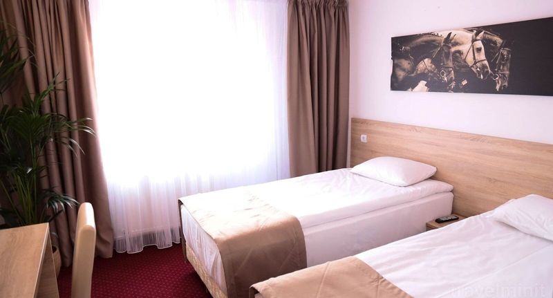 Pokoj s manželskou postelí - Hotel Apollonia Brașov, foto 1