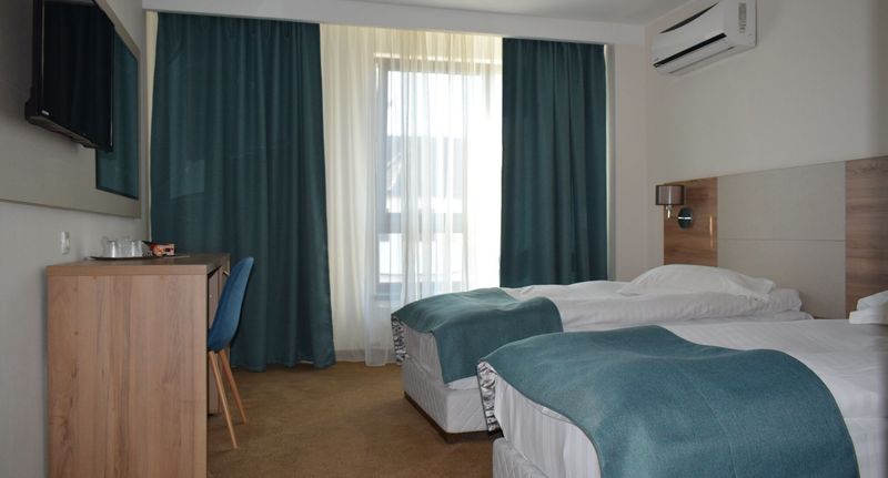 Twin Pokoj s koupelnou pro 2 os. - Hotel Regal Brașov, foto 1
