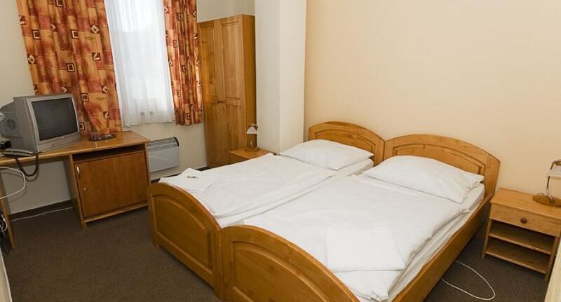 Pokoj se sprchou pro 2 os. (s možností přistýlky) - Motel Ranč Ružomberok, foto 1