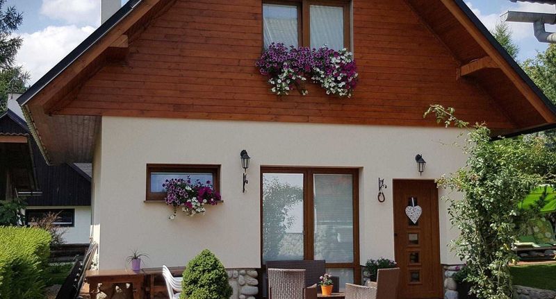 Chata (jako celek) se sprchou s vlastní kuchyňkou pro 6 os. - Apartmány Anna Stará Lesná, foto 1