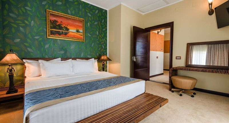 Lux Apartman s manželskou postelí s 1 ložnicí s výhledem na moře - Hotel Bavaria Blu & Conference Centre Mamaia, foto 1