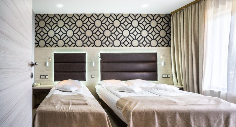 Pokoj s balkónem pro 3 os. - Hotel Eden Câmpulung Moldovenesc, foto 1