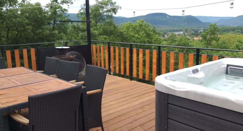 Apartman (jako celek) s jacuzzi pro 4 os. s panoramou (s možností přistýlky) - Tölgyerdő Apartman Verőce, foto 1