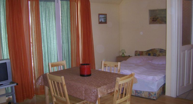 Apartman s balkónem s manželskou postelí s 1 ložnicí s výhledem na park - Belfry Apartman Csopak, foto 1