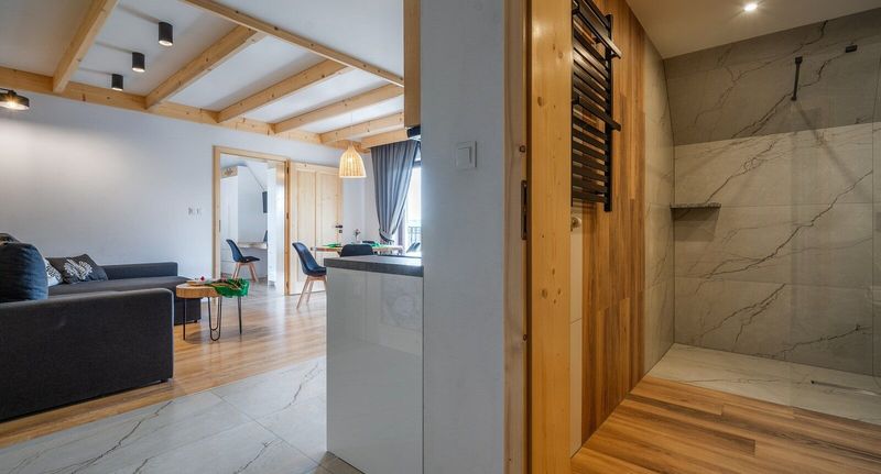 Apartman pro 4 os. se 2 ložnicemi s výhledem na hory na poschodí (s možností přistýlky) - Apartament Aparthotel Rabiań-SKI Białka Tatrzańska, foto 1