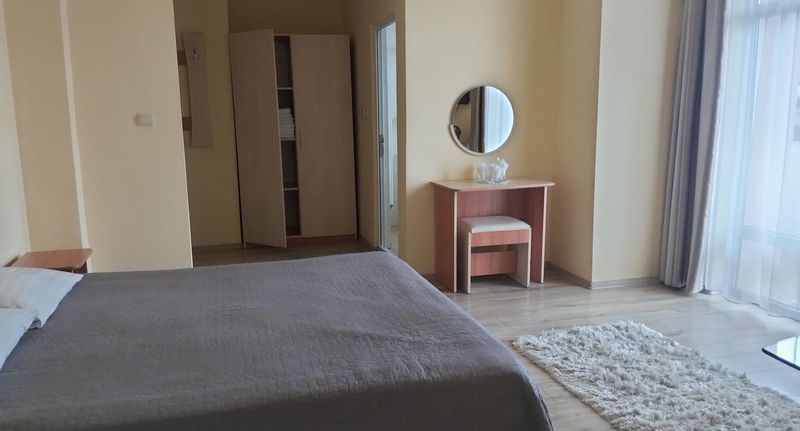 Classic Apartman pro 4 os. se 2 ložnicemi - Hotel Class Oradea, foto 1