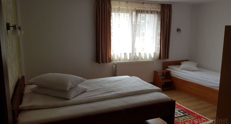 Pokoj s koupelnou pro 3 os. - Pensiunea Steliana Sibiel, foto 1
