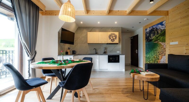 Apartman pro 4 os. se 2 ložnicemi s výhledem na hory na poschodí (s možností přistýlky) - Apartament Aparthotel Rabiań-SKI Białka Tatrzańska, foto 4