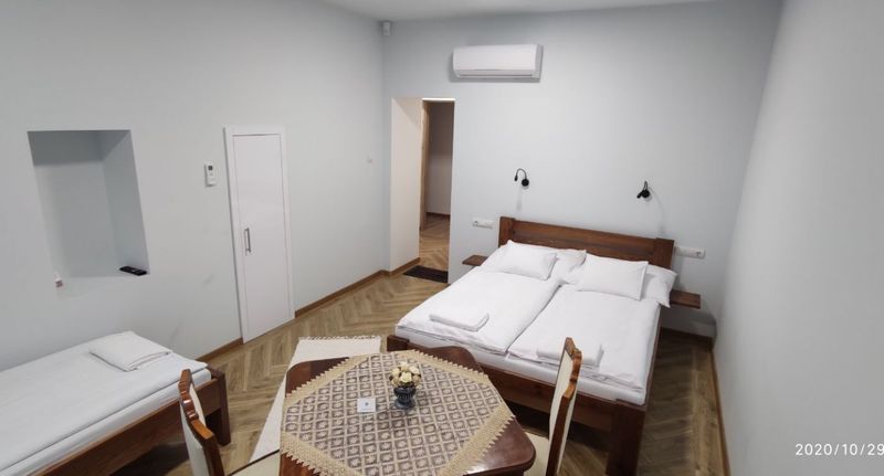 Pokoj pro 3 os. - Ördöglovas Vendégház Bajna, foto 1