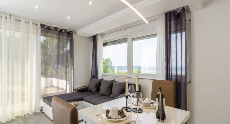 Rekreační dům (jako celek) s manželskou postelí s panoramou celý Dům - Kuca za odmor Linda Crikvenica, foto 1