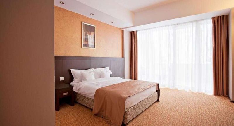 Executive Pokoj s manželskou postelí - Hotel Clermont Covasna, foto 1