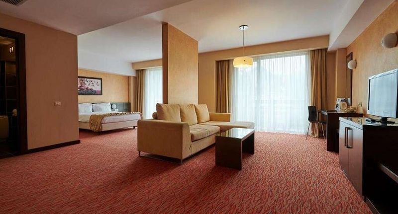 Junior Suita s manželskou postelí s 1 ložnicí - Hotel Clermont Covasna, foto 1