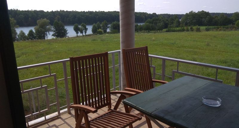 Apartman pro 10 os. s 5 ložnicemi na poschodí přízemní - Pensjonat Lake House Nad Sunowem Chrzanowo, foto 1