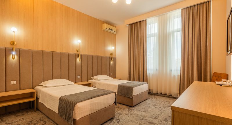 Twin Pokoj pro 2 os. - Pensiunea Floarea Soarelui Brașov, foto 1