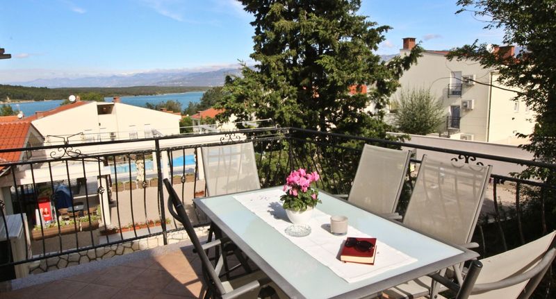 Apartman pro 6 os. se 3 ložnicemi s panoramou s výhledem na moře (s možností přistýlky) - Apartmani Ivanka C. Soline, foto 1