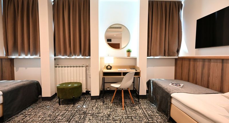 Pokoj pro 2 os. - Hotel Central Zagreb, foto 4