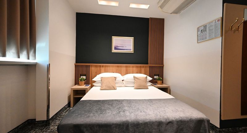 Business Plus Pokoj pro 4 os. - Hotel Central Zagreb, foto 1