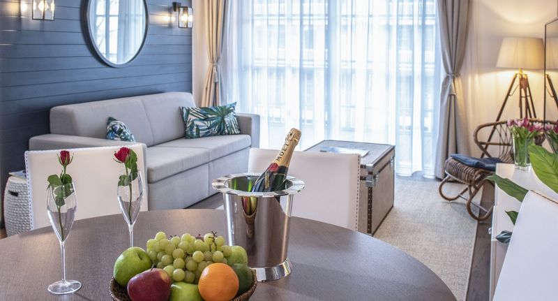 Apartmán Deluxe s připojenou zahradou Apartman pro 6 os. se 3 ložnicemi - BalaLake Resort Szántód, foto 1