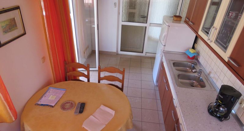 "A" Apartman pro 5 os. se 2 ložnicemi na poschodí - Apartmani Glorija Biograd na Moru, foto 1