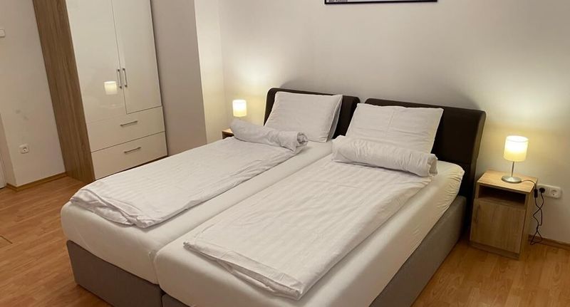 Rekreační dům (jako celek) s klimatizací pro 10 os. celý Dům (s možností přistýlky) - Fövenyes House Grande Vendégház Balatonudvari, foto 1