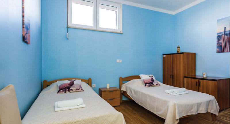 Chata (jako celek) pro 12 os. - Vendégház Debeljak - CDZ911, foto 1