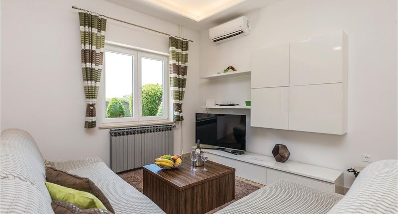 Chata (jako celek) pro 8 os. - Vendégház Viškovo - CKO297, foto 1