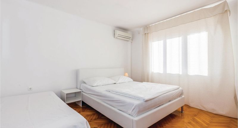 Chata (jako celek) pro 12 os. - Vendégház Opatija - CKO621, foto 1