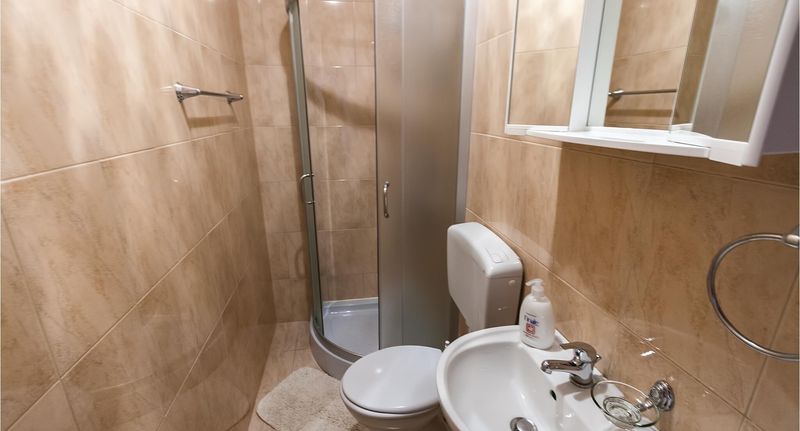 Chata (jako celek) pro 6 os. - Vendégház Divšići - CIL099, foto 1