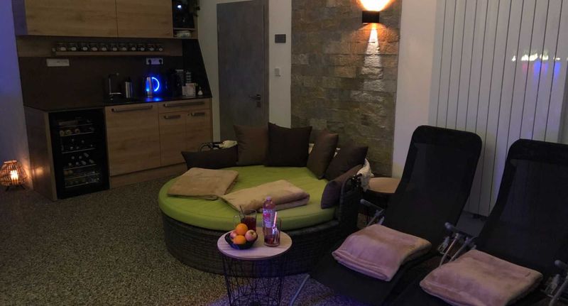 Apartman s koupelnou s vlastní kuchyňkou pro 6 os. se 2 ložnicemi - Apartmány WELLNESS Vlčková, foto 1