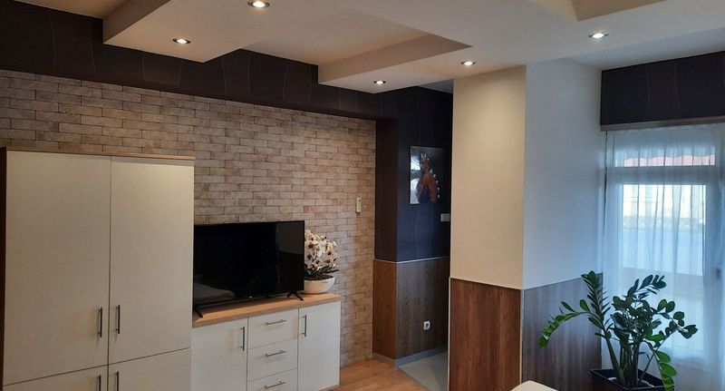 Apartman (jako celek) s klimatizací s privátní koupelnou mimo apartmán s manželskou postelí (s možností přistýlky) - Fenyő Apartman Nagykáta, foto 1