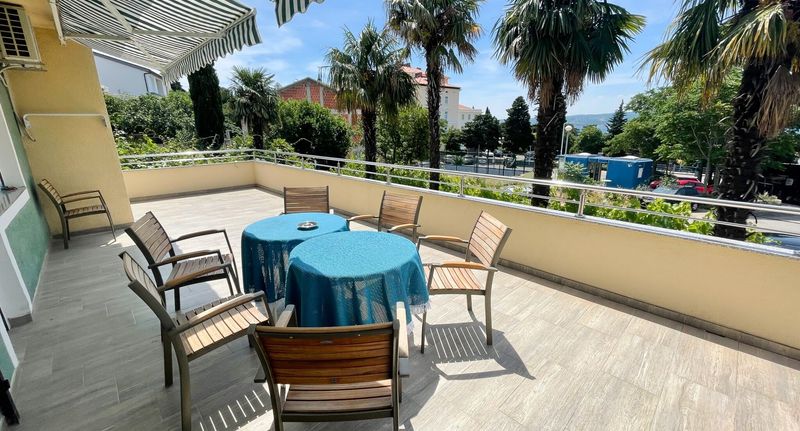 Trip Apartman pro 6 os. se 3 ložnicemi s výhledem na moře - Apartmani Talia Crikvenica, foto 1