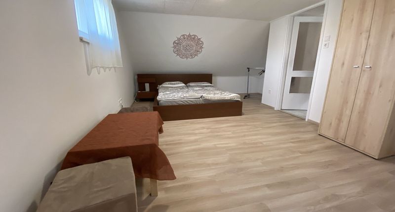 Apartman pro 4 os. se 2 ložnicemi s panoramou v podkroví - Andrea Apartman Balatonfüred, foto 1