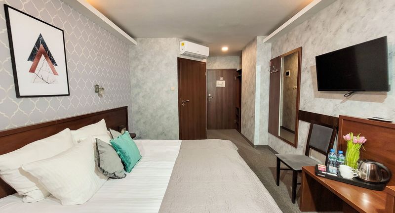 Pokoj s manželskou postelí - Hotel Fero Express Kraków, foto 1