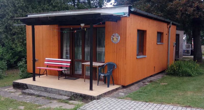 Apartman se sprchou s privátní koupelnou mimo apartmán pro 4 os. (s možností přistýlky) - Školící středisko Zájezek Chlum u Třeboně, foto 1
