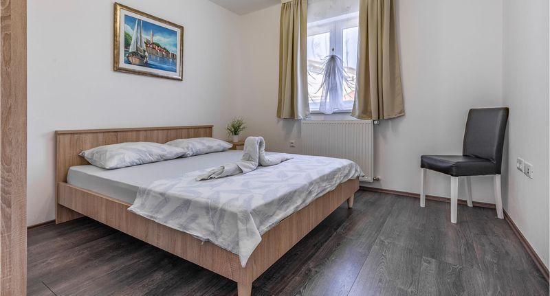 Chata (jako celek) pro 6 os. - Vendégház Pula - CIR430, foto 1