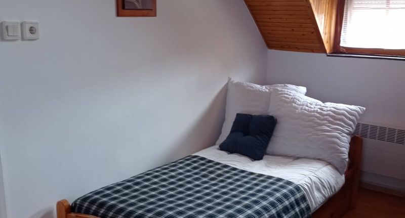 Apartman pro 3 os. s 1 ložnicí v podkroví (s možností přistýlky) - Revans Teázó Apartman Pápa, foto 1