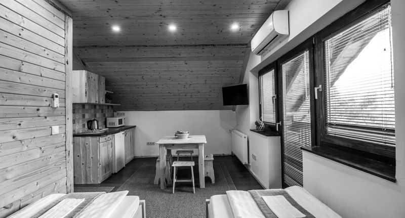 Rodinný Apartman pro 4 os. se 2 ložnicemi na poschodí - Tündérkert Apartman Debrecen, foto 1