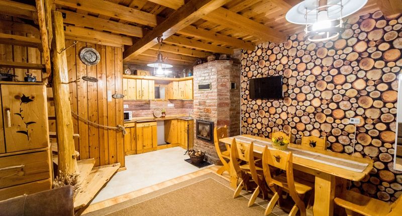 Rodinný Apartman pro 6 os. se 2 ložnicemi celý Dům - Tündérkert Apartman Debrecen, foto 1