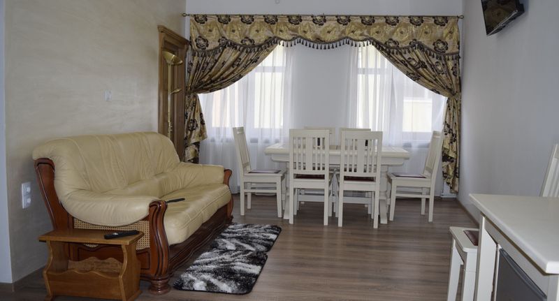 Apartman pro 4 os. se 2 ložnicemi - Pensiunea Nobil Medieval Sighișoara, foto 1